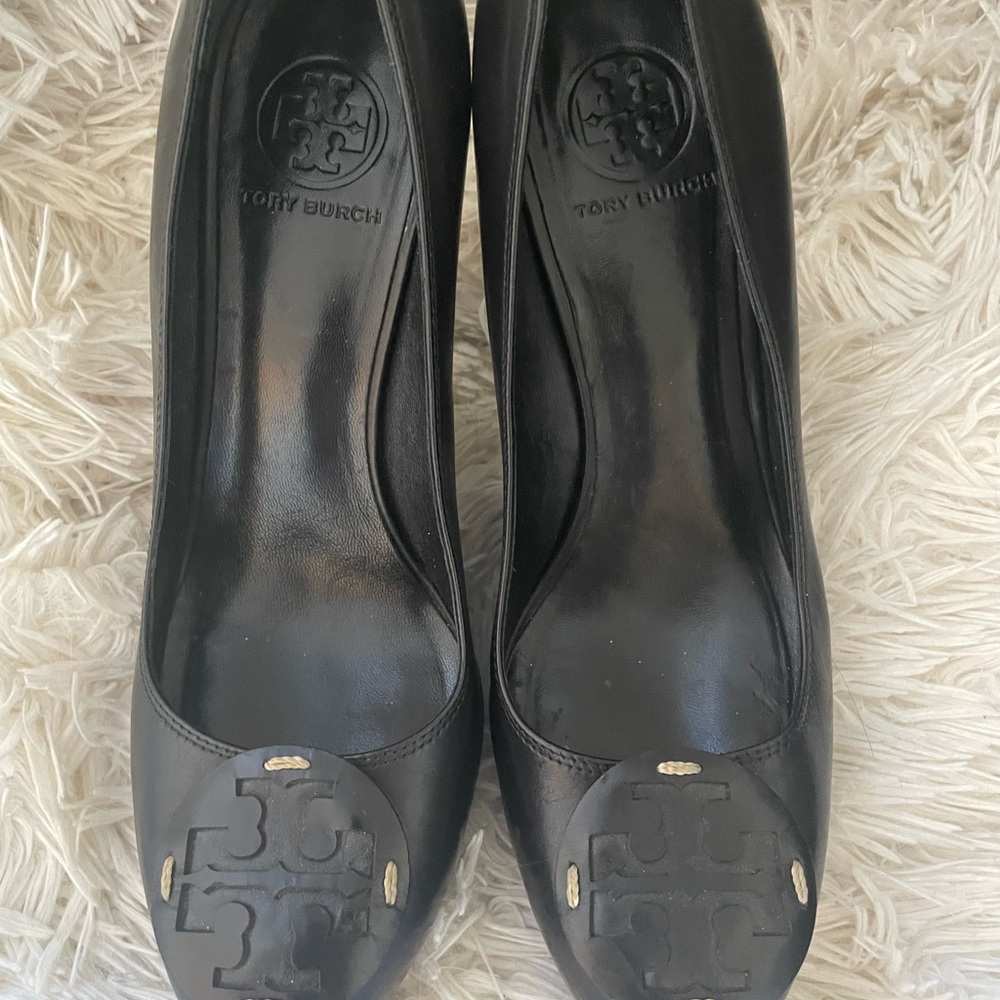Tory Burch Black Leather Loafers with Emblem